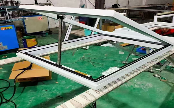 某地下车库出入口商州排烟窗配置工程